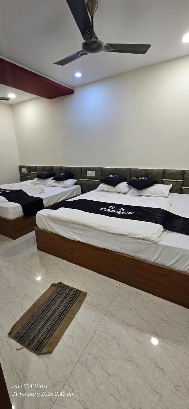 Shree Gurunanak Palace Ujjain Eksteriør bilde